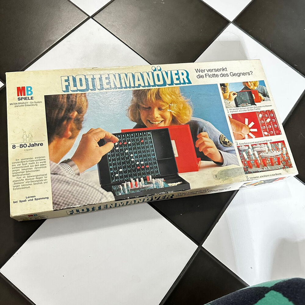 Vintage FLOTTENMANöVER BATTLESHIP Game 70s by Milton Bradley German Language - Picture 5 of 5